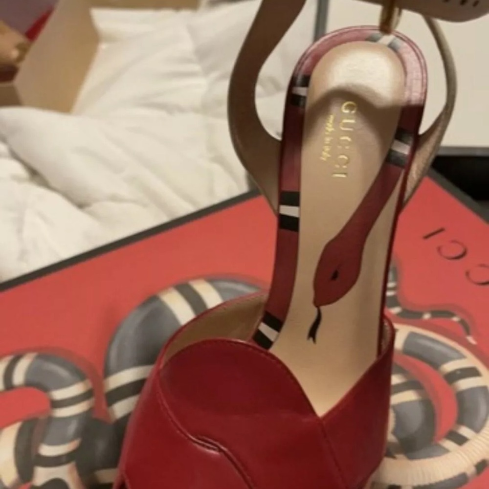 Gucci platforms - Picture 2 of 3